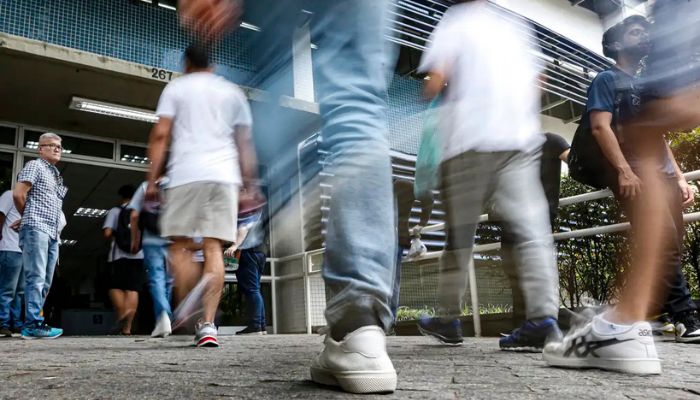 © Paulo Pinto/Agência Brasil Estudantes da rede pública terão pré-inscrição automática no Enem